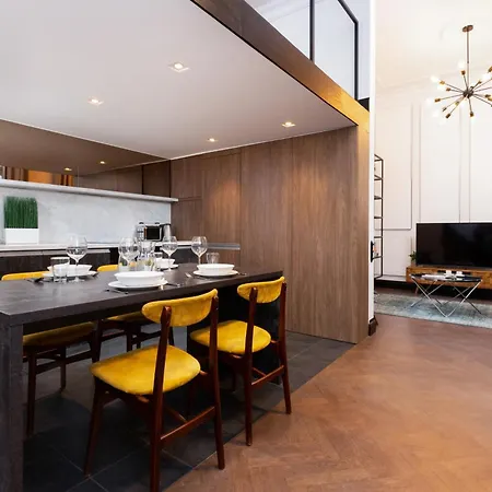 Exclusive Center By Renters *